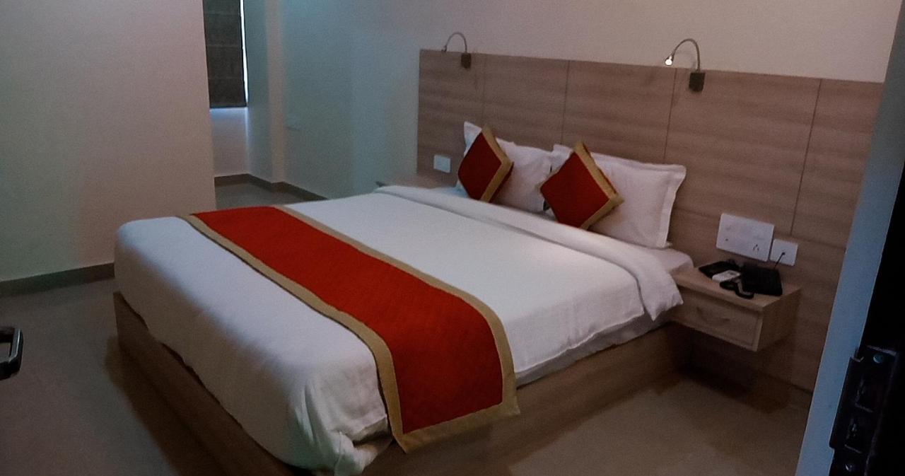 Hotel Royal Amer ชัยปุระ ภายนอก รูปภาพ